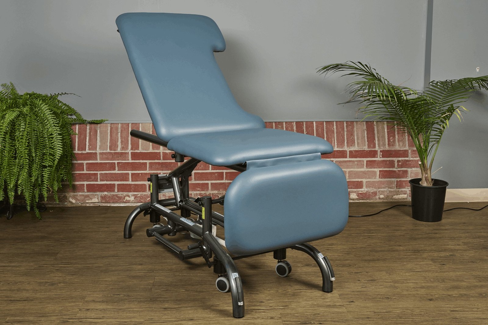 echo-100 Made in Canada - Cardon Diagnostic Imaging Tables - Echo and Ultrasound Tables - Each - Image 1